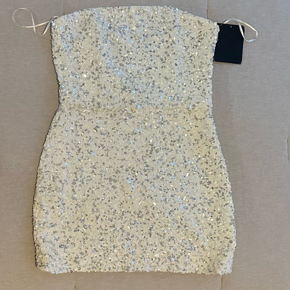Retrofête Heather Dress- new with tags originally $548 - Picture 4 of 5